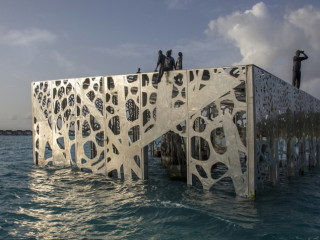 ސިއްރު ފެންފުށީގައި ހަދާފައިވާ ކޮރަލޭރިއަމް