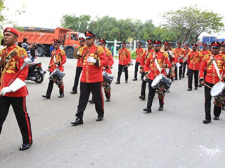 ޝަރަފުގެ ހިނގާލުމުގެ ތެރެއިން