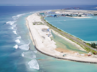 The road linking Hulhule\' to Hulhumale\'