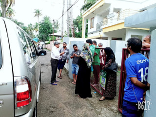 ދިވެހިން ރައްކާތެރި ހިސާބުތަކަށް ގެންދިޔަ ކަމަށް ބުނެ ކޮންސިއުލޭޓުން ޓްވީޓްކުރި ފޮޓޯއެއް