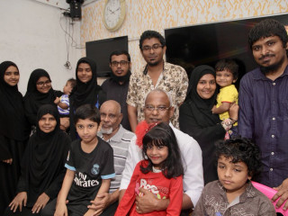 އިބޫ މިއަދު މާލޭގެ ގެއަކަށް ވަޑައިގެން އާއިލާއަކާ އެކު:- އިބޫ ވަނީ މިއަދު މާލޭގެ ގެތަކަށް ވަޑައިގެންފައި