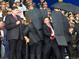 ވެނެޒުއޭލާގެ ރައީސްއަށް އަމާޒުކޮށްދިން ޑްރޯން ހަމަލާއަކުން އެމަނިކުފާނު ސަލާމަތްވެ ވަޑައިގެންފި