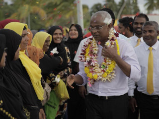 ގުޅިފައިވާ ސިޔާސީ ޕާޓީތަކުގެ ފަރާތުން އިންތިހާބުގައި ވާދަކުރައްވާ އެމްޑީޕީގެ ކެންޑިޑޭޓް އިބްރާހިމް މުހައްމަދު ސޯލިހު