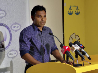 މީދޫގައި ބޭއްވި ޖަލްސާގައި ފައިސަލް ވާހަކަދައްކަވަނީ