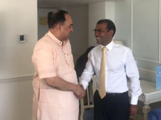 ރައީސް ނަޝީދު ސުބްރަމަނިއަންއާ ސަލާމް ކުރައްވަނީ