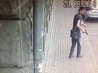 ރަޝިއާގެ ފޮރިން މިނިސްޓްރީ ކައިރީގައި ބަޑިން ހަމަލާ ދިން މީހާ