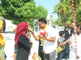 ދޮންފަނުން ފައިސަލްއަށް ވަނީ ހޫނު މަރުޙަބާއެއް ދަންވާފައި