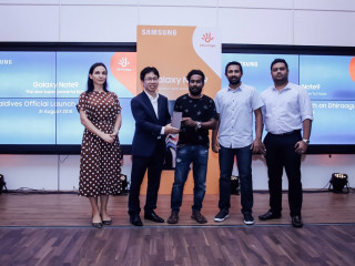 ސެމްސަންގް ގެލެކްސީގެ ފަހުގެ ފޯނު ދިރާގުން ލޯންޗުކޮށްފި