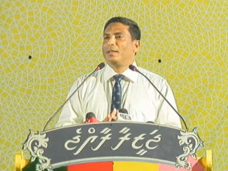 ތިނަދޫ ޖަލްސާގައި މެމްބަރު ސައުދުﷲ ވާހަކަ ދައްކަވަނީ
