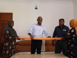 ގދ. ވާދޫ އަންހެން ކަނބަލުންގެ ފަރާތުން އިބޫ އަށް ވަރުގަދަ \'ބޮނޑިއެއް\' ދީފި