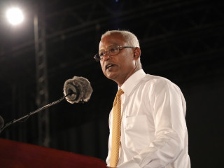 ގުޅިފައިވާ ޕާޓީތަކުގެ ރިޔާސީ ކެންޑިޑޭޓް އިބްރާހިމް މުހައްމަދު ސޯލިޙް (އިބޫ) ޖަލްސާގައި ވާހަކަ ދައްކަވަނީ