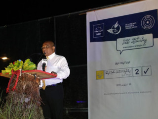 ަހެންވޭރު އިތުރުދާއިރާގެ މެންބަރު އަބްދުﷲ ޝާހިދު