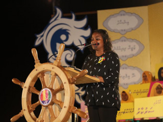 ގުޅިފައިވާ ޕާޓީތަކުން ހުކުރު ދުވަހުގެ ރޭ ހިންނަވަރުގައި ބޭއްވި ޖަލްސާގައި ނާދިރާ ވާހަކަ ދައްކަވަނީ