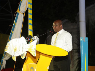 މަޖިލީހުގެ ހެންވޭރު އުތުރު ދާއިރާގެ މެމްބަރު އަބުދުﷲ ޝާހިދު