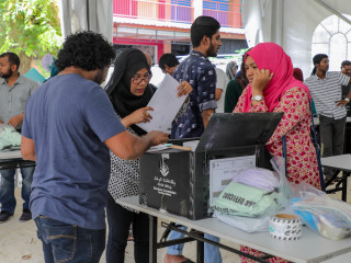 މީހަކު ވޯޓްލަނީ