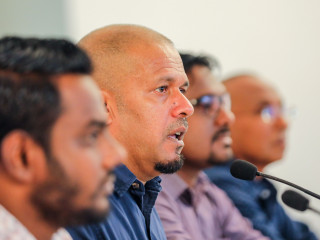 އިލެކްޝަންސް ކޮމިޝަން (އީސީ)އިން ބޭއްވި ޕްރެސް ކޮންފަރެންސެއްގައި ޝަރީފު ވާހަކަފުޅު ދައްކަވަނީ