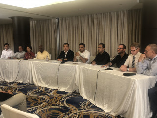 2018 ވަނަ އަހަރުގެ ރިޔާސީ އިންތިހާބުގެ ކަންތައްތައް ބެލުމަށް ރާއްޖެ ވަޑައިގެންނެވި ބޭރުގެ އޮބްޒާވަރުން ބޭއްވި ނޫސްވެރިންގެ ބައްދަލުވުމުގެ ތެރެއިން