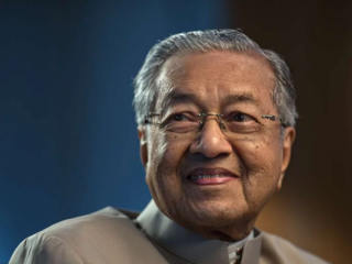 މެލޭޝިއާގެ ބޮޑުވަޒީރު މަހާތިރު މުހައްމަދު