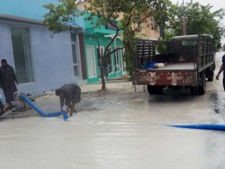 މިދިޔަ އަހަރު އައްޑޫއަށް ކުރި ވިއްސާރާގައި ފެންބޮޑުވެފައި