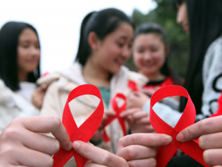 ޗައިނާގައި އެއިޑްސް ބަލިޖެހިފައިވާ މީހުންގެ އަދަދު 14 އިންސައްތަ މައްޗަށް!