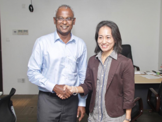 އިބޫގެ އަރިހަށް އދ. ގެ މަންދޫބު ޝޮކޮ ނޯޑާ އިހުތިރާމްގެ ޒިޔާރާތެއް ކުރައްވައިފި