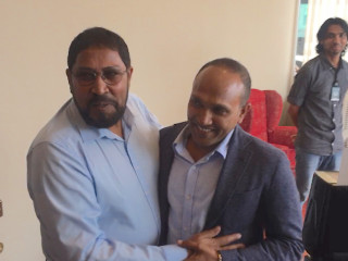 އޮކްޓޯބަރު 6، 2018: ޑރ. ޖަމީލު ރާއްޖެ ވަޑައިގެންނެވުމުން، ޖުމްހޫރީ ޕާޓީގެ ބާނީ އެމަނިކުފާނަށް މަރުހަބާ ދަންނަވަނީ