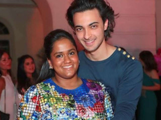 އާޔޫޝް ޝަރްމާގެ ޓުވިޓާ އެކައުންޓް ހެކް ކޮށްފި