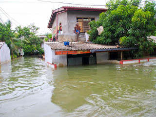 ސްރީލަންކާ ސްޓޭޓެއްގައި ފެންބޮޑުވެފައި