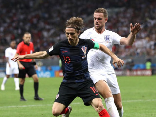 ކްރޮއޭޝިއާގެ މޮޑްރިޗް އިންގްލެންޑް ކުޅުންތެރިއެއް ކައިރިން ދެވޭތޯ މަސައްކަތް ކުރަނީ