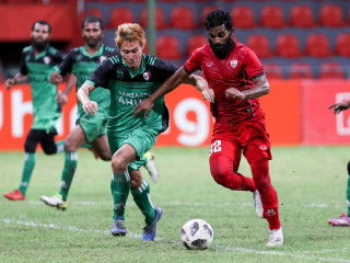 ޓީސީގެ ދަނގަޑޭ ތިމަރަފުށީ ބިދޭސީ ކުޅުންތެރިން ކައިރިން ނައްޓާލުމަށް މަސައްކަތް ކުރަނީ