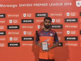 މެޗުގެ މޮޅު ކުޅުންތެރިޔަކަށް ހޮވުނު އީގަލްސްގެ ރިޒޭ