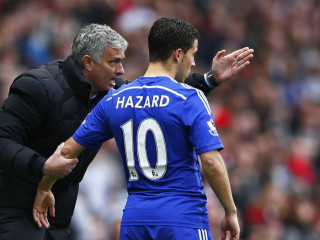 ހަޒާޑް (ކ) އަދި މޮރީނިއޯ (ވ)