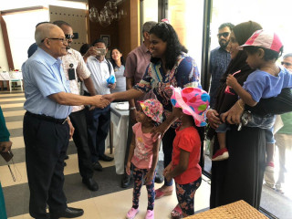 ރައީސް މައުމޫނާއި އާއިލާ މާފުށީގައި