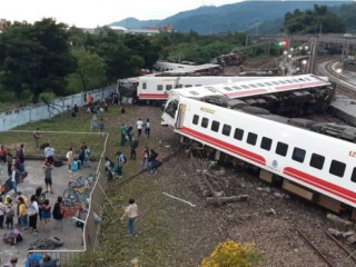 ޓައިވާނުގައި ރޭލެއް ދަގަނޑުން ކައްސާލައި 18 މީހުން މަރުވެއްޖެ