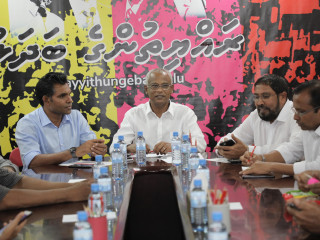 ކޯލިޝަންގެ ބައެއް ލީޑަރުންނާއި ރައީސް ސޯލިހް އަދި ނައިބު ރައީސް ފައިސަލް