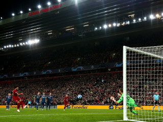 ލިވަޕޫލް އަދި ޕީއެސްޖީ ބައްދަލުކުރި މެޗުގެ ތެރެއިން