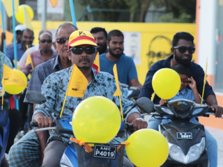 ކުޅުދުއްފުށީގައި ބޭއްވި ވެހިކަލް ބުރުގެ ތެރެއިން -ފޮޓޯ: ކުޅުދުއްފުށި އޮންލައިން