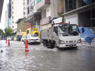 މާލެއަށް ބޯކޮށް ވާރޭވެހި މަގުތަކުގައި ފެންހެދިފައި