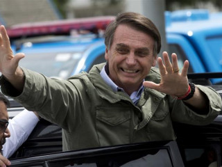 ބްރެޒިލްގެ ރައީސް ޖައީރް ބޮލްސޮނާރޯ