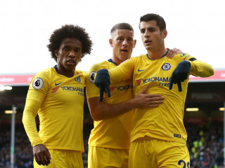 ޗެލްސީ ކުޅުންތެރިން ލަނޑު ޖެހުމަށްފަހު އުފާފާޅުކުރަނީ