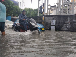 އަންގާރަ ދުވަހު މާލޭގެ މަގެއްގައި ފެން ބޮޑުވެފައި