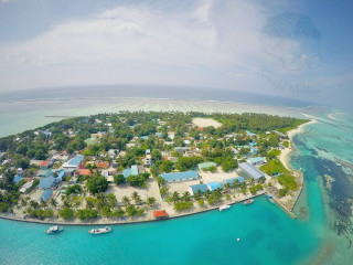Fenfushi island
