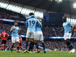 ސިޓީގެ ކުޅުންތެރިން ލަނޑު ޖެހުމަށް ފަހު އުފާފާޅުކުރަނީ