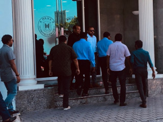 12 މެމްބަރުންގެ މައްސަލަ ޕޮލިހަށް ހުށައަޅަނީ