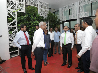 އިންތިޚާބީ ރައީސް އެހެން ލީޑަރުންނާ އެކު ރޭގެ ބައްދަލުވުމުގައި