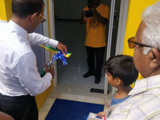 ރައީސް ނަޝީދު އެމަނިކުފާނުގެ އޮފީސް ހުޅުވައިދެއްވަނީ