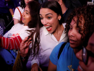 ތިރިގޭގެ އަޣުލަބިއްޔަތު ޑެމޮކްރޭޓުން ހޯދާއިރު ސެނޭޓްގެ އަޣުލަބިއްޔަތު ރިޕަބްލިކަނުން ހޯދާނެކަމަށް ވޯޓުން ދައްކާ