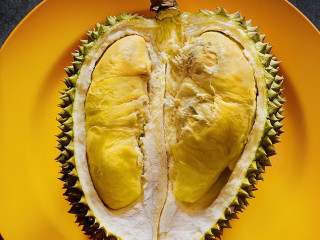 ފްލައިޓަށް އެރުވި ދެ ޓަނުގެ ދޫރިއަންއާ ހުރެ ފަސިންޖަރުންނަށް އުނދަގޫވެ ފުރުން ލަސްވެއްޖެ