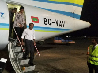 ރައީސް ނަޝީދު ބުރާސްފަތި ދުވަހުގެރޭ އައްޑޫ ސިޓީއަށް ކުރެއްވި ދަތުރުފުޅު ނިންމަވާލައްވާފައި ވެލާނާ އިންޓަނޭޝަނަލް އެއަޕޯޓަށް ފައިބާ ވަޑައިގަންނަވަނީ