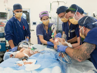 ގުޅިފައިވާ އެއްމާބަނޑު ދެ ކުދިން ވަކިކުރަން ކުރި އޮޕަރޭޝަންގެ ތެރެއިން